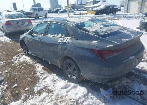 2021 Hyundai Elantra Sel z USA, uszkodzony, nr VIN KMHLS4AG5MU211814